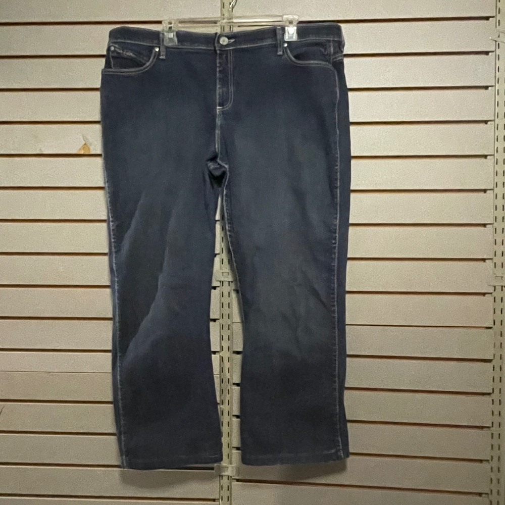 Wrangler Q-Baby Ultimate Riding Jeans 20W x 28 Dark Wash Blue WRQ20AU Short